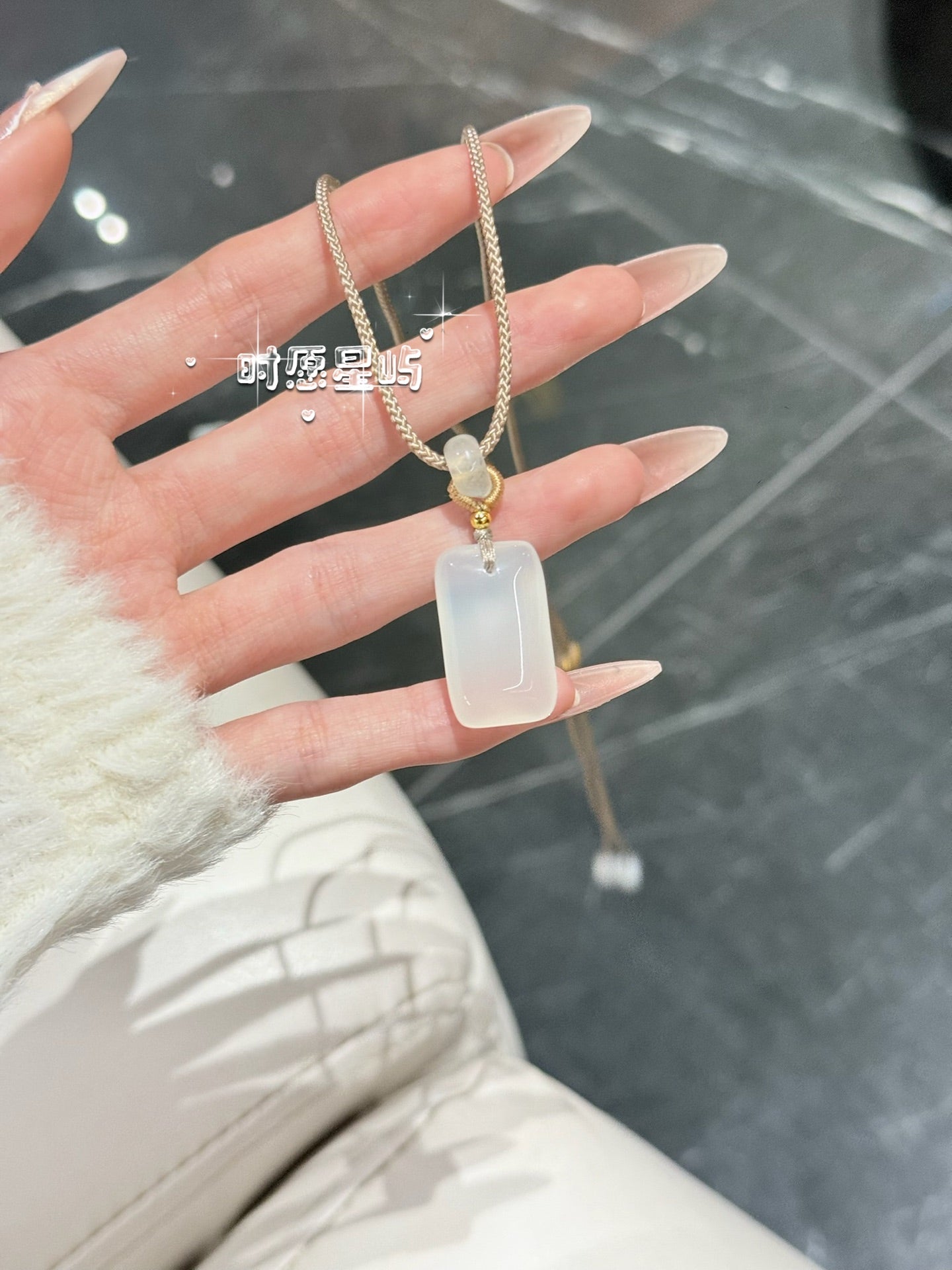 Agate Wushi Pai Necklace (Women's Edition)